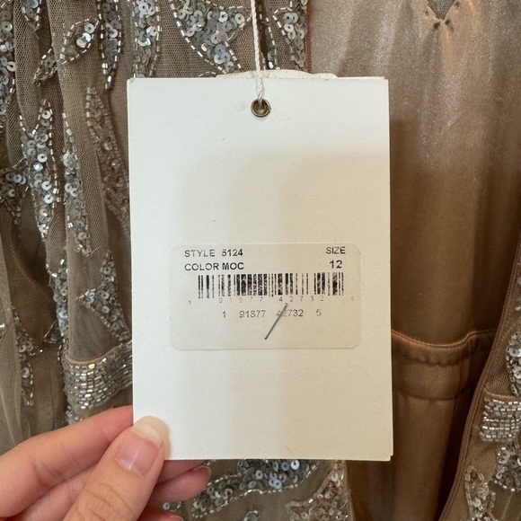 NWT Mac Duggal 5124 Beige Long Sleeve Beaded Evening Gown Size 12 - Picture 10 of 10